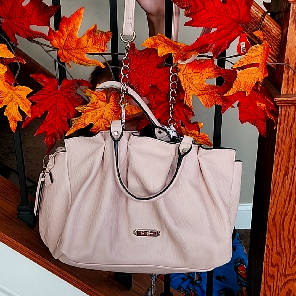 Jessica Simpson purse